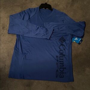 Columbia Men's Royal Blue Long Sleeve Omni-shade. Size large
